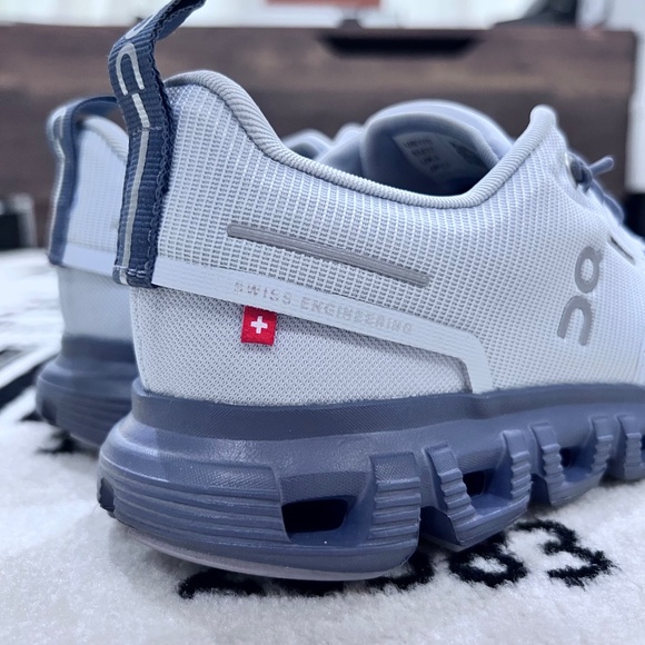 On Cloud 6 Waterproof Women Running Shoes - Heather Metal - Picture 6 of 11